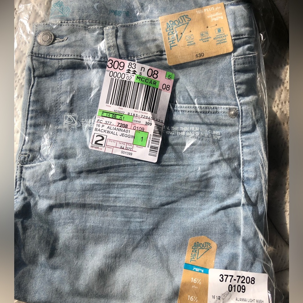 Ali Anna light wash jogging size 16 1/2 plus